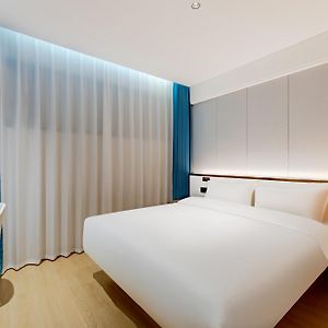 Standard Zimmer mit Queensize-Bett