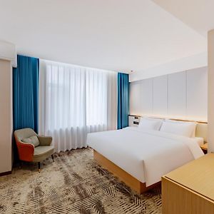 Deluxe Zimmer mit Kingsize-Bett