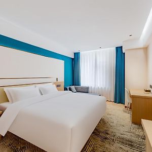 Deluxe Zimmer mit Kingsize-Bett